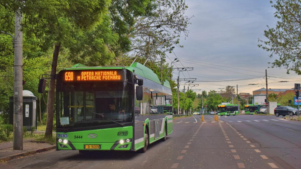 38 de autobuze tramvaie si troleibuze duminica in Bucuresti