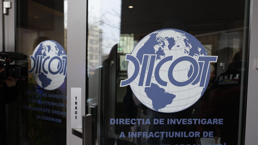 Barbat arestat pentru divulgarea de secrete de stat