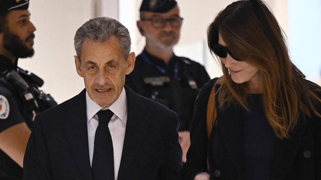 Fostul presedinte Sarkozy condamnat la 5 ani inchisoare