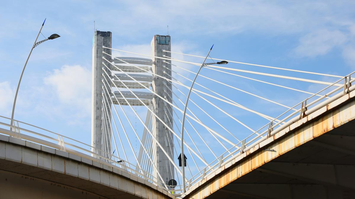 REPER cere inlaturarea urgenta a simbolurilor legionare de pe Podul Basarab