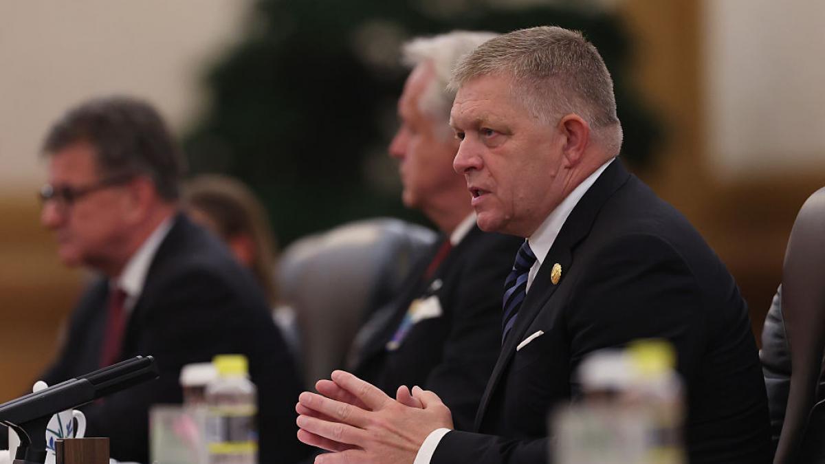 Slovacia isi schimba constitutia si recunoaste doar doua