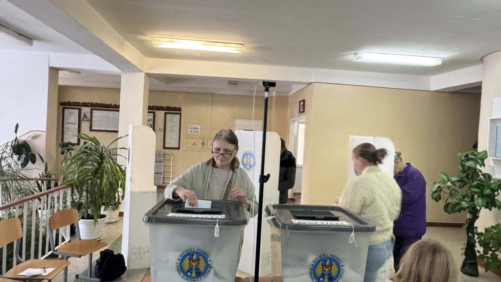 Curtea Constitutionala a R Moldova valideaza alegerile CEC a trimis raportul Partidul lui Costiuc aliatul lui Simion sanctionat