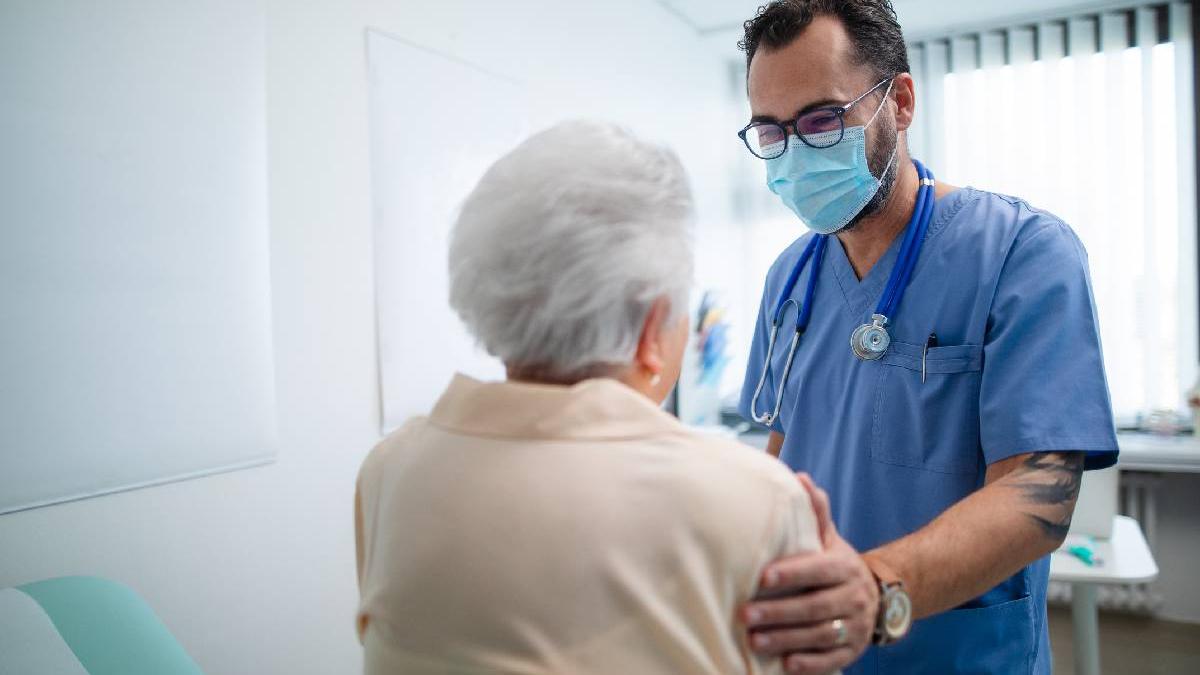 Mastile sunt din nou necesare in unile spitale