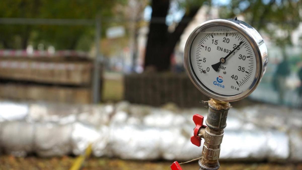 Sute de blocuri din Bucuresti fara caldura si apa