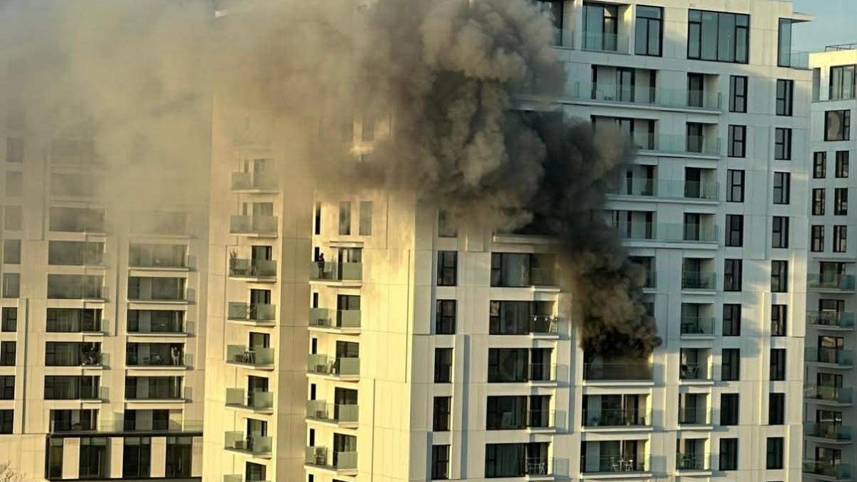 Incendiu la un bloc din Bucuresti sase raniti