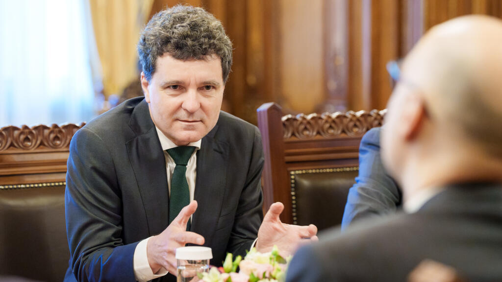 Nicustor Dan convoaca liderii coalitiei si magistratii