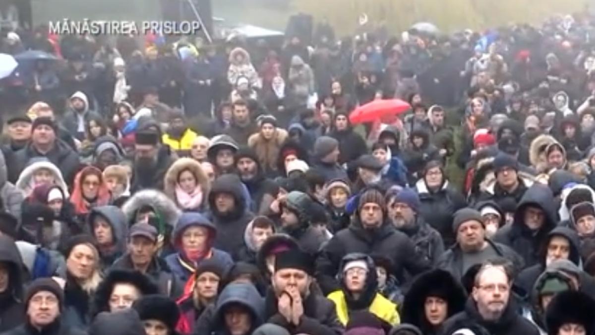 Pelerinii la canonizarea lui Arsenie Boca ingrijiri medicale