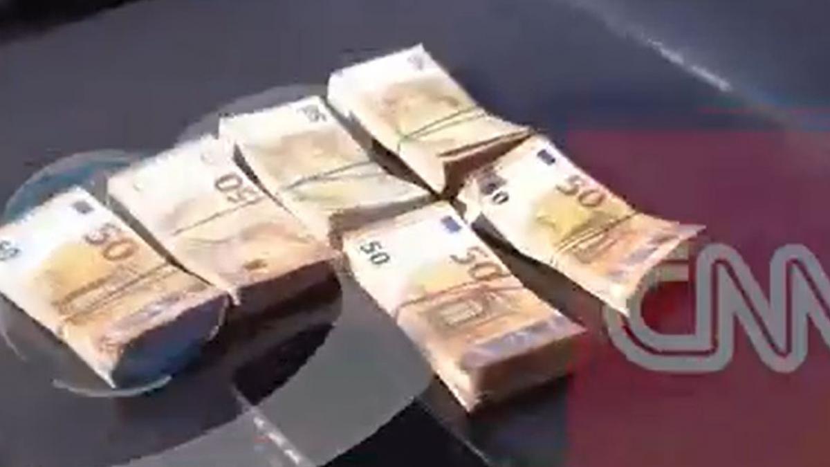 Teancuri de bani pentru manipularea concursurilor de angajare