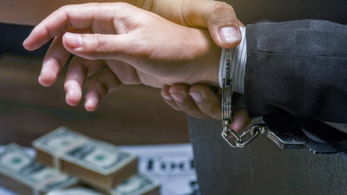 Doi romani condamnati pentru frauda de 14 milioane lire