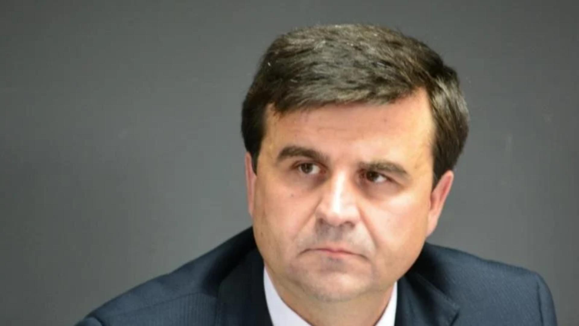 Fostul sef al DNA neaga acuzatiile de control