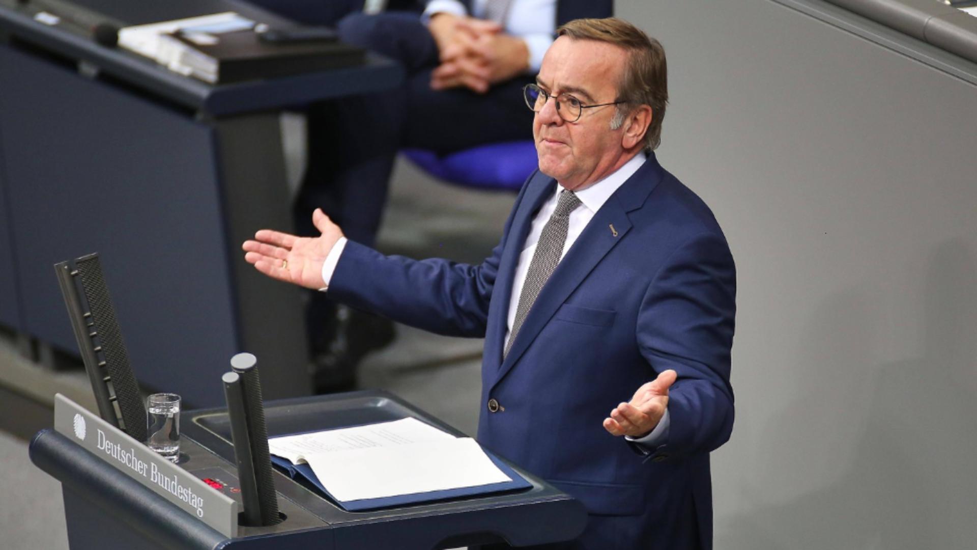 Intalnirea ministrului german al Apararii anulata