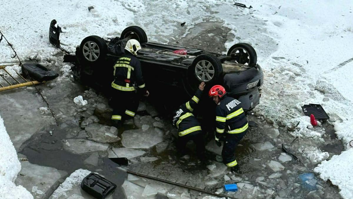 Accident la Vatra Dornei cu mama si cinci copii