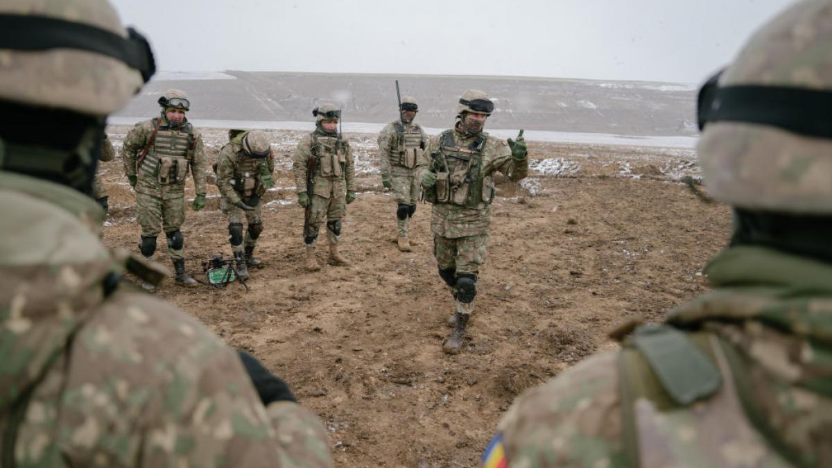 Intrevedere intre MApN si reprezentantii Lockheed Martin Discutii privind centrul F 16 de la Fetesti