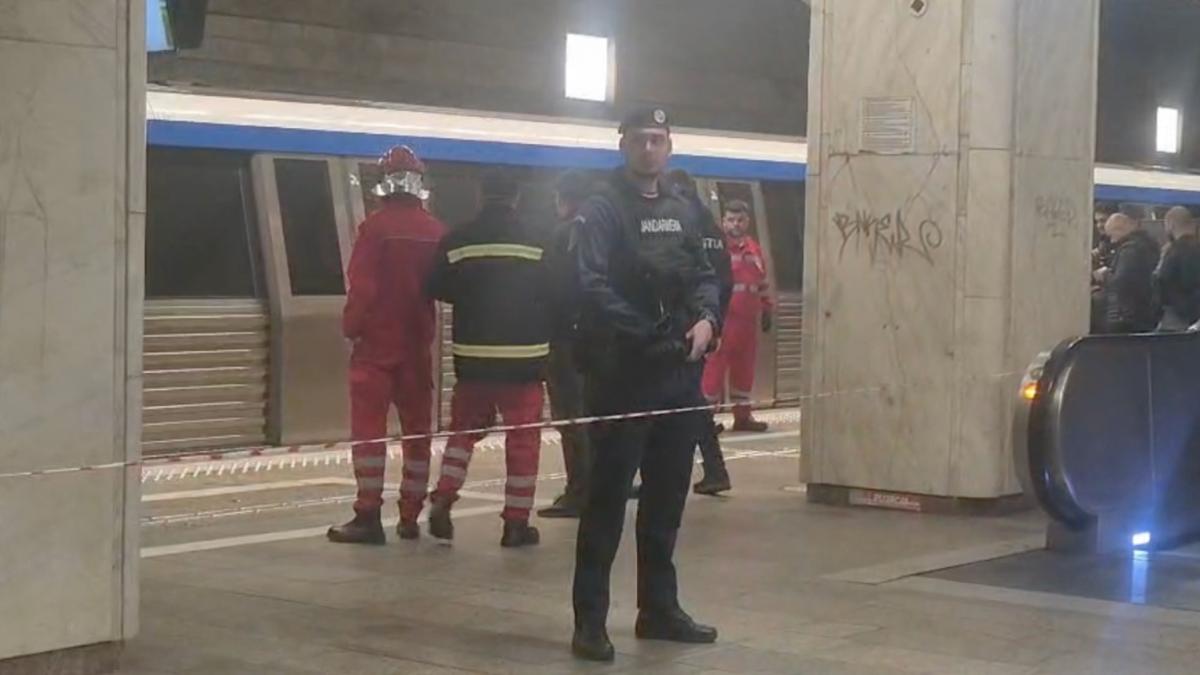 Un tanar de 21 de ani si a pierdut viata dupa ce a fost lovit de metrou la statia Piata Unirii 2 din Bucuresti Circulatia