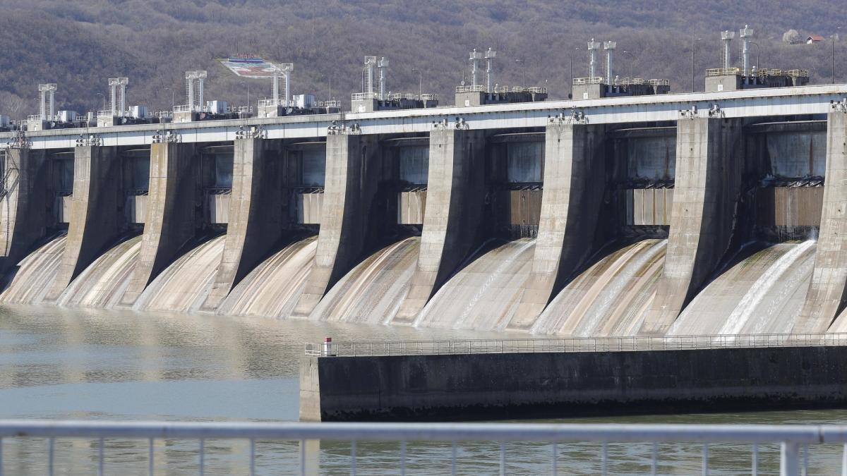 Directorul interimar al Hidroelectrica explica motivele retragerii din cursa pentru conducerea companiei Sunt