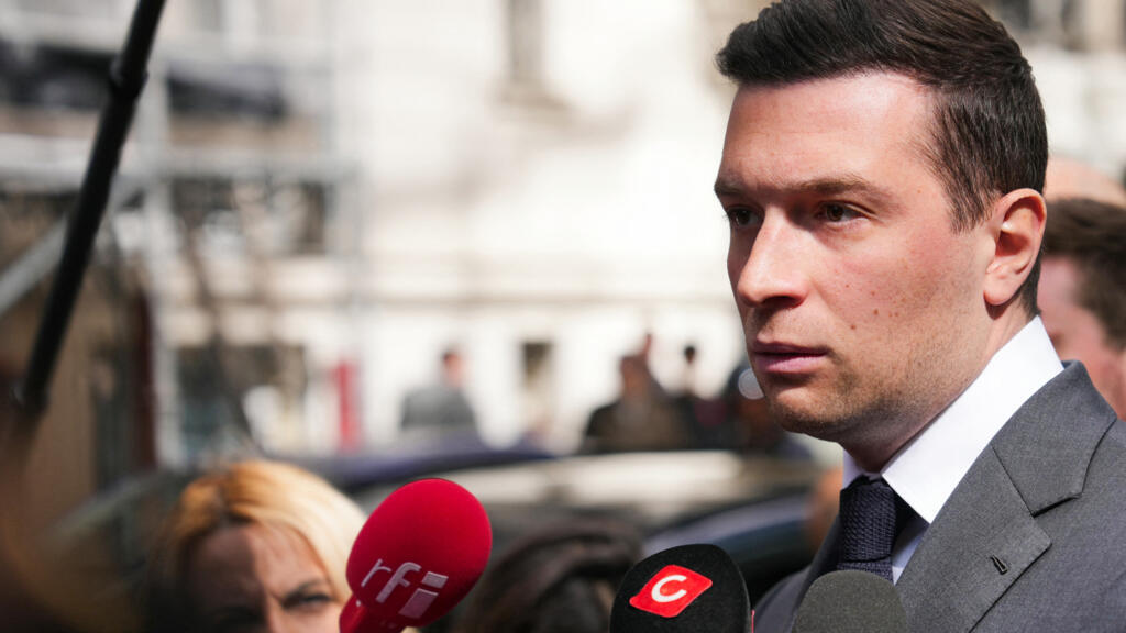 Parchetul European investigheaza o posibila frauda in care este implicat partidul de extrema dreapta Reuniunea Nationala