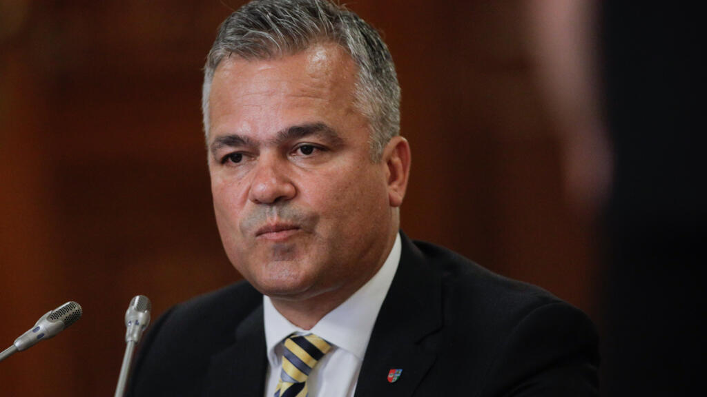 Bolojan si Vestea in confruntare directa dupa numirea discutabila a prim vicepresedintelui liberal in calitate de premier