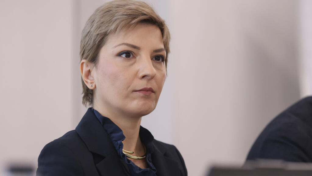 Elena Calistru Funky Citizens ofera un raspuns CSM ului Toate initiativele organizatiei noastre au fost realizate in conformitate cu Constitutia si legislatia in vigoare